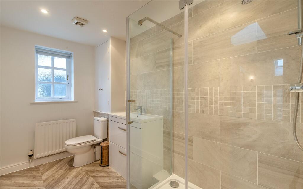 Annexe Shower Room
