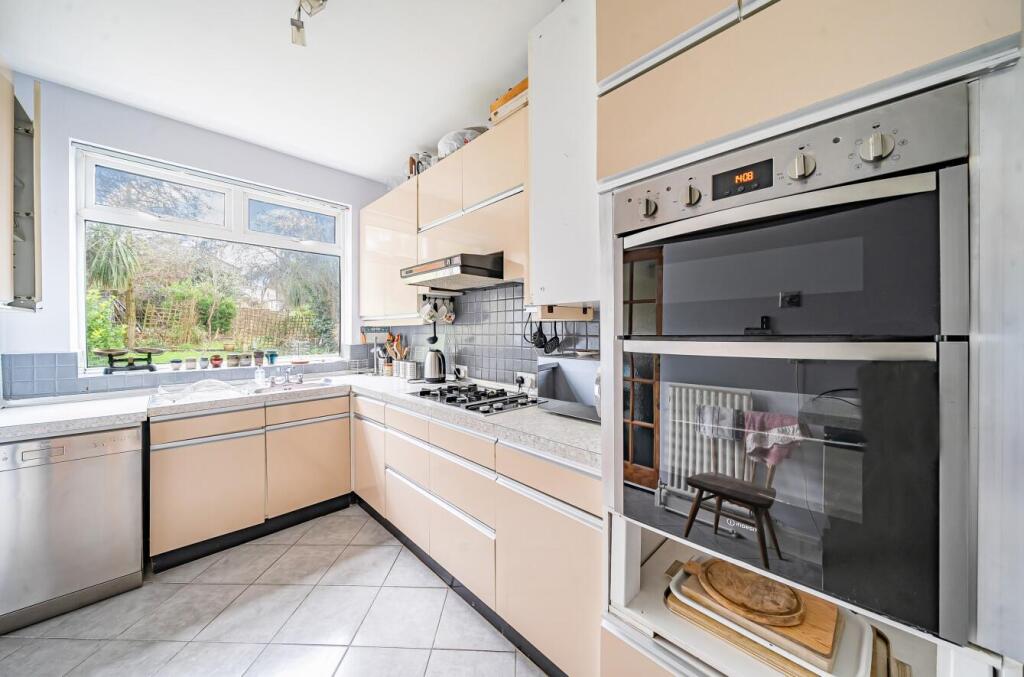 67b8599d7f939-l-1251916 (18).jpg