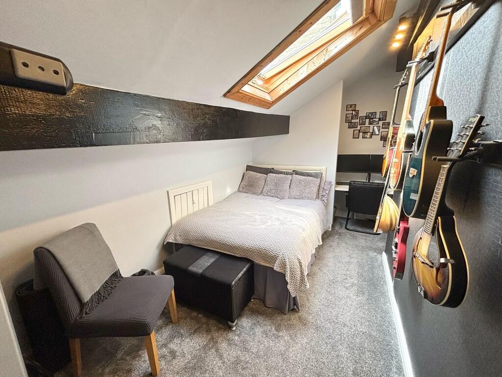 bedroom 4.
