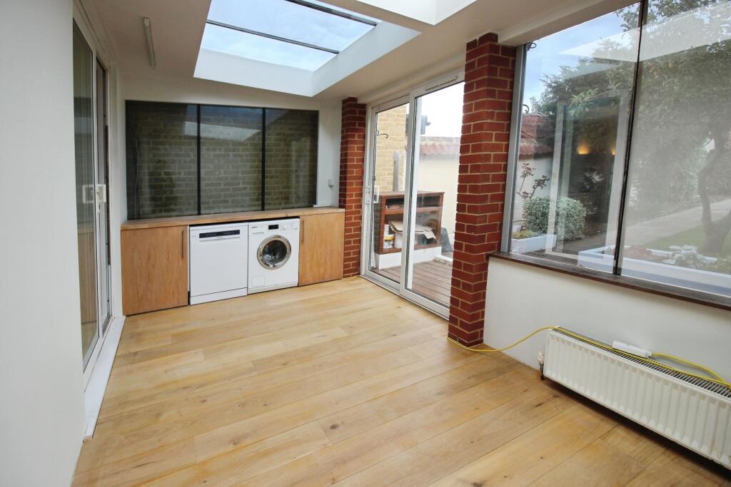 pbox-kitchen-341803.JPG