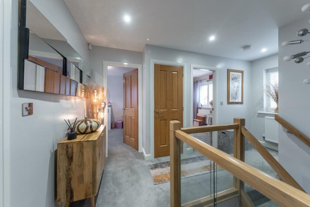 2 Bluebell Close-035.jpg