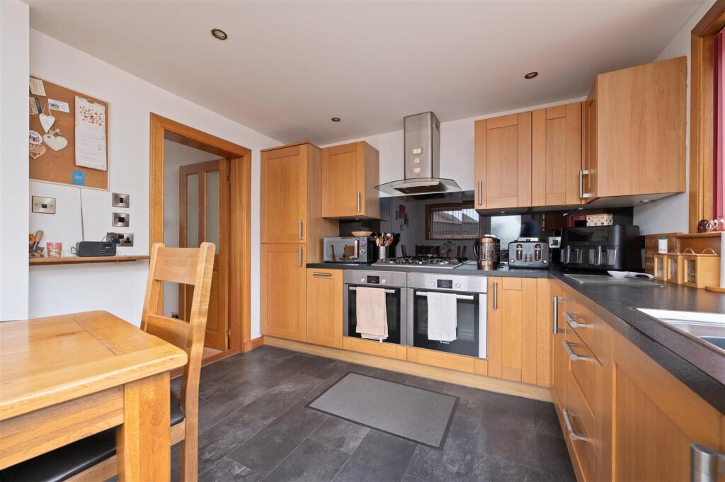 21 Main Street 018.JPG