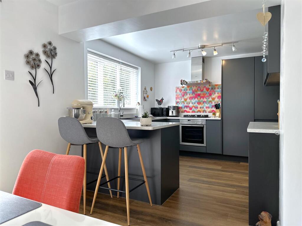 Superb Breakfast Kitchen 799