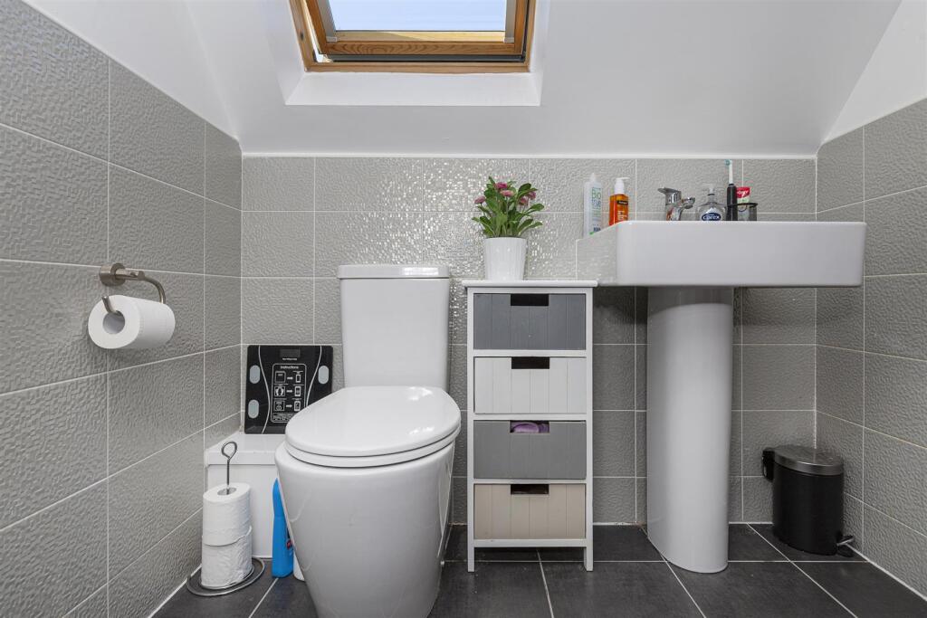 Bramleys Estate Agents - Wadsworth Fold - Lindley 