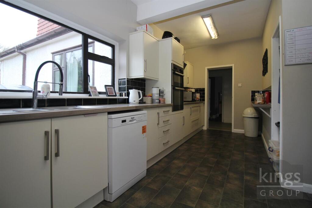Kitchen .jpg