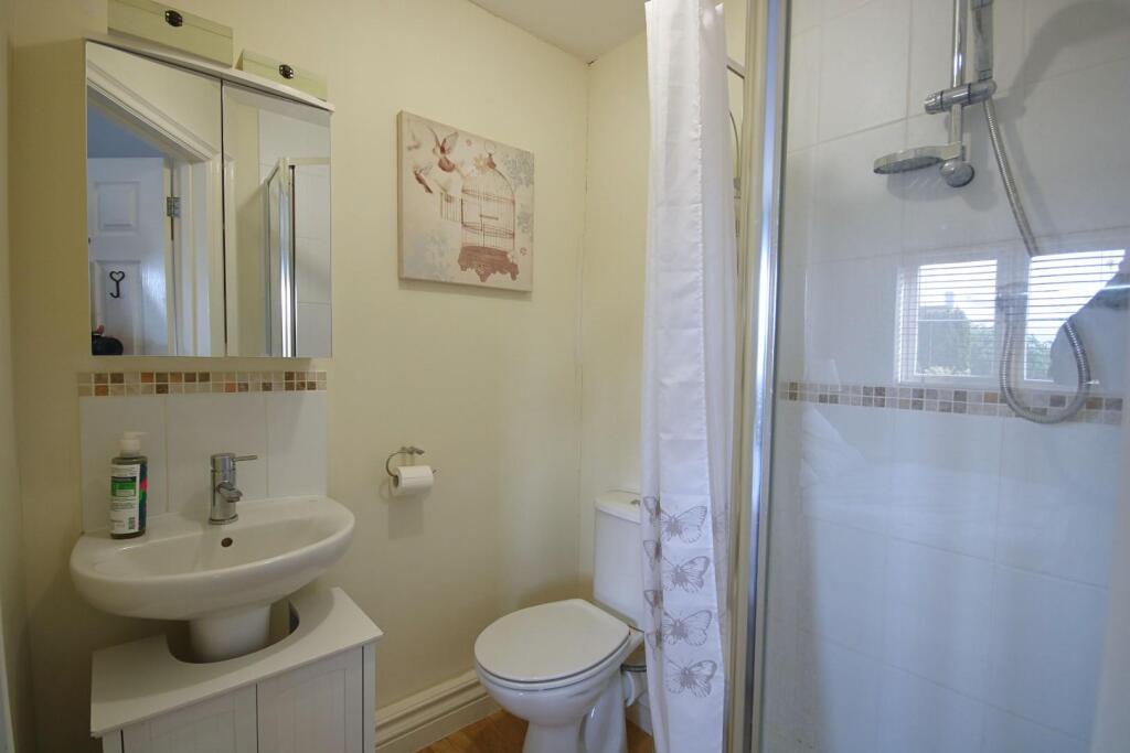 ensuite (1).jpg