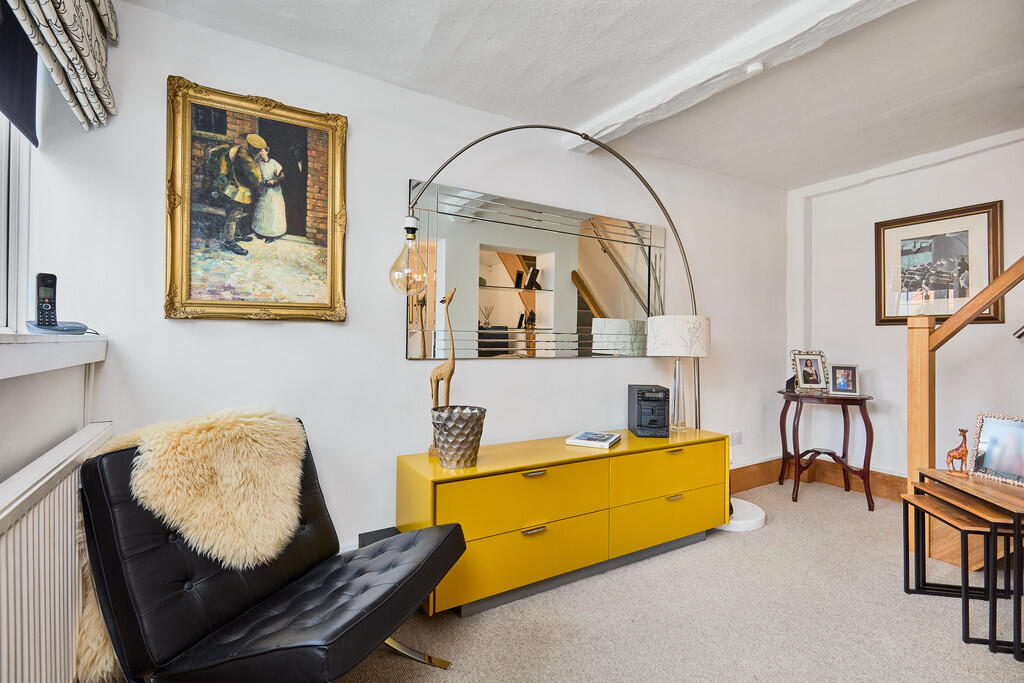 Edward Knight 202...