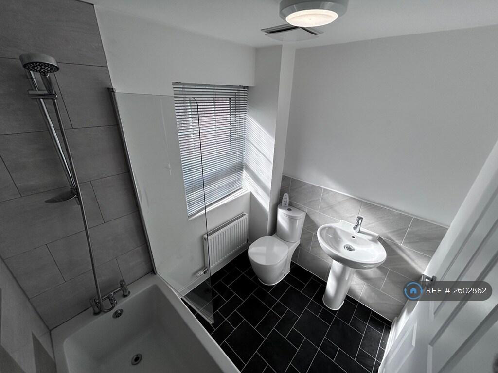 Main Bathroom