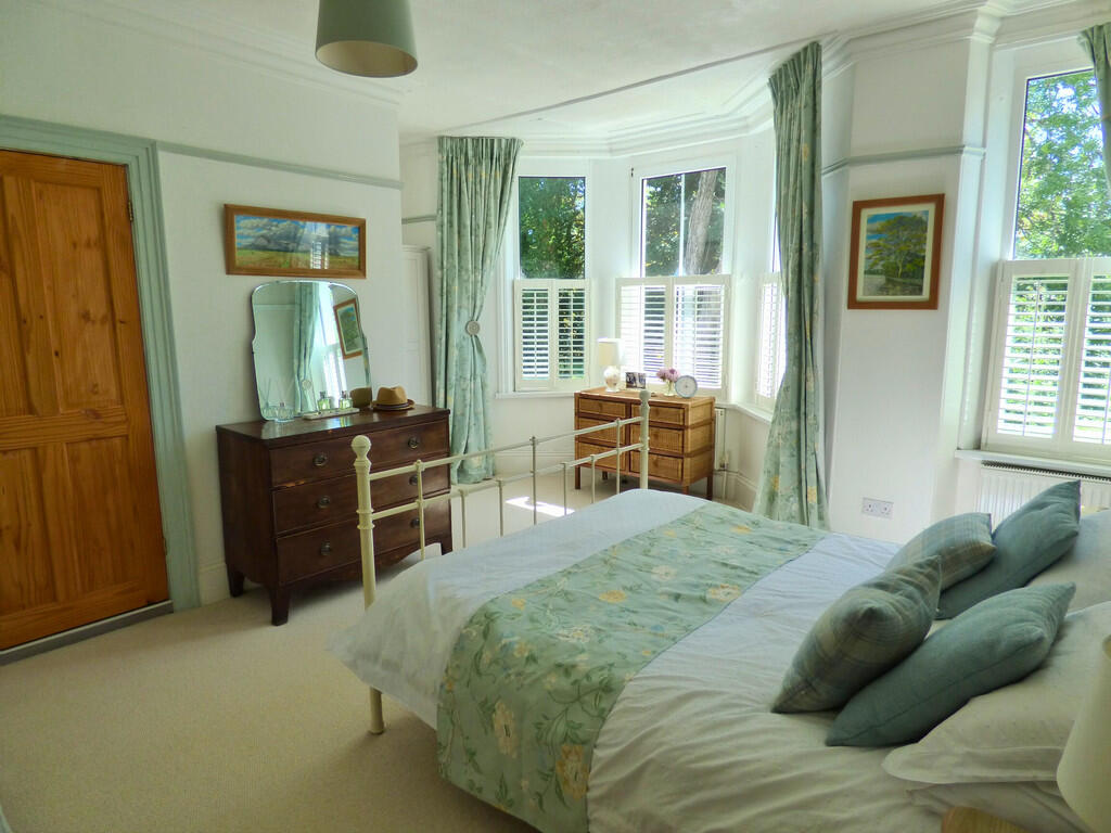 ed4ef381-4a8b-41a...