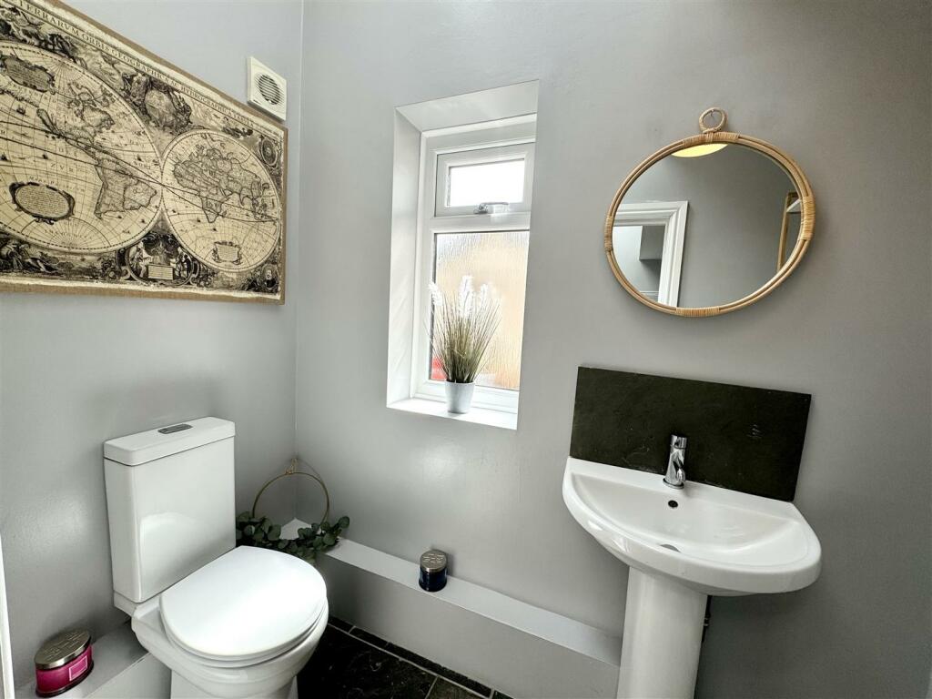 GROUND FLOOR WC