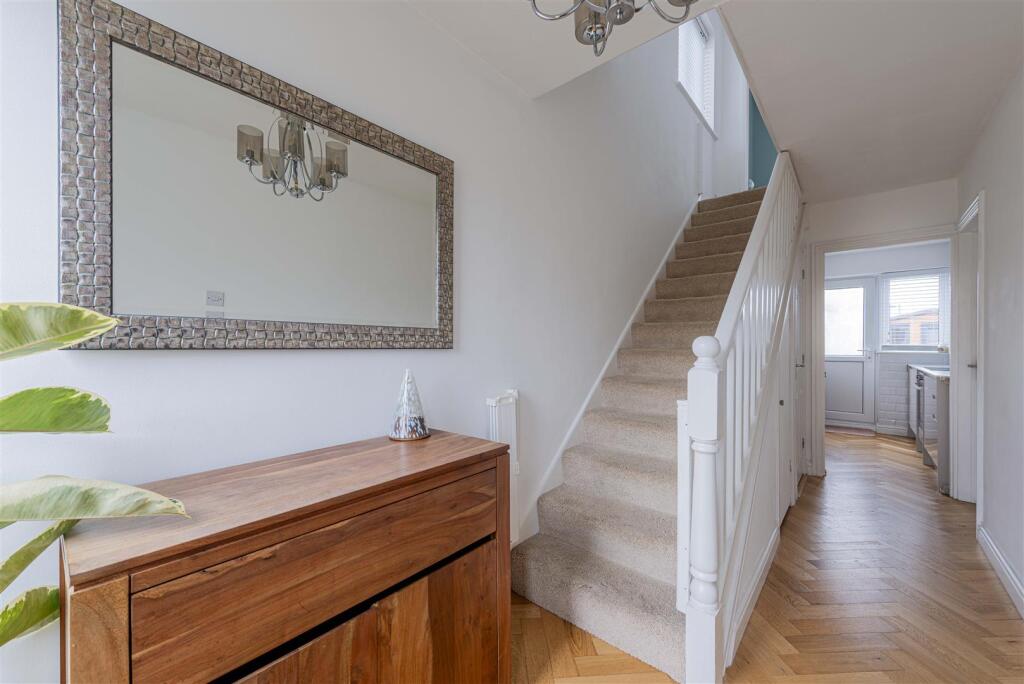 3 bedroom home for sale in Alicia Avenue Margate b