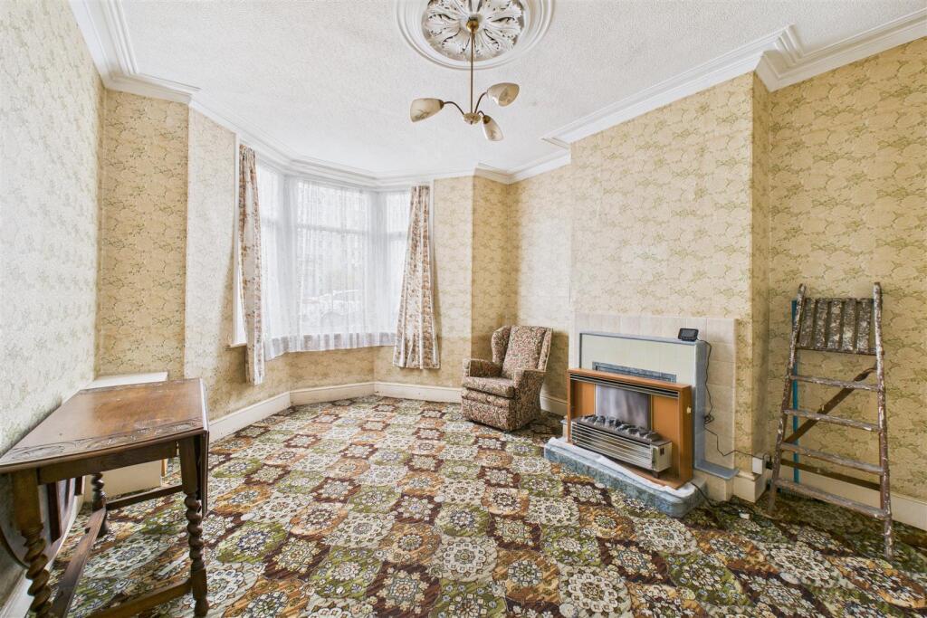24 Somerset Terrace, Windmill Hill, Bristol BS3 4L