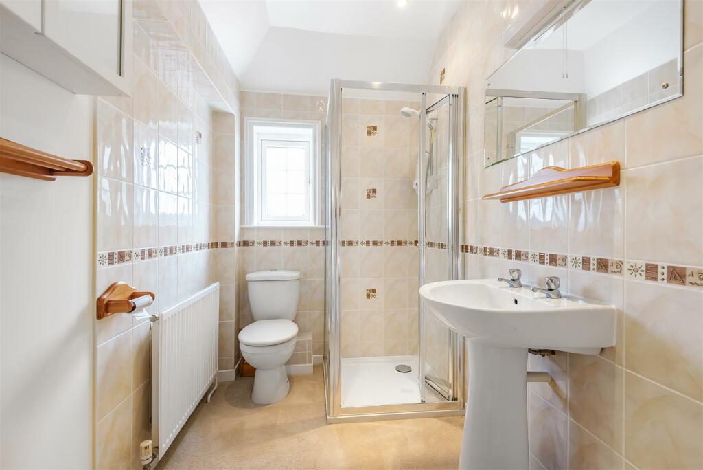 Shower room.jpg