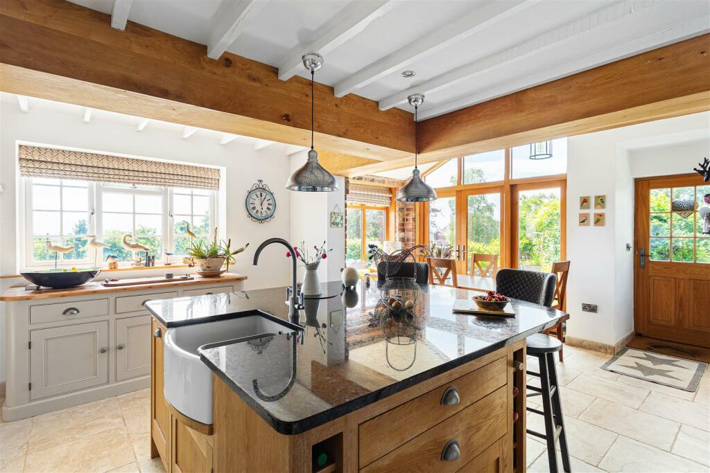 Forresters_Cottage_81.jpg