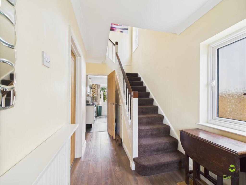 Presented by Nicoleta at EweMove Bexleyheath and D