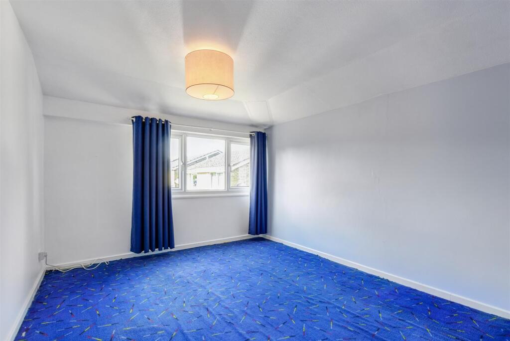 Bedroom 1_1.jpeg
