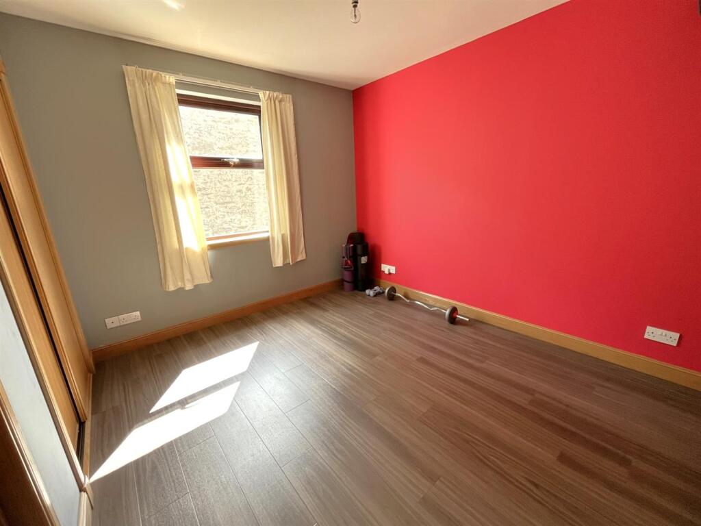 GROUND FLOOR BEDROOM