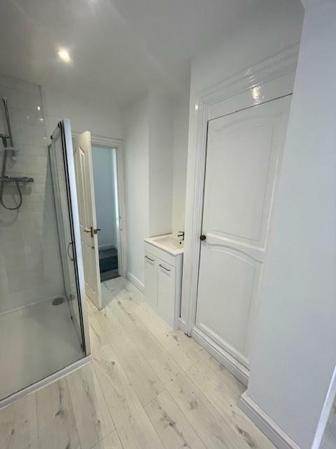 shower a.jpg