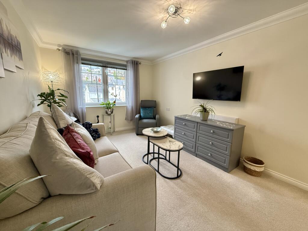 Bedroom 2/Reception Room