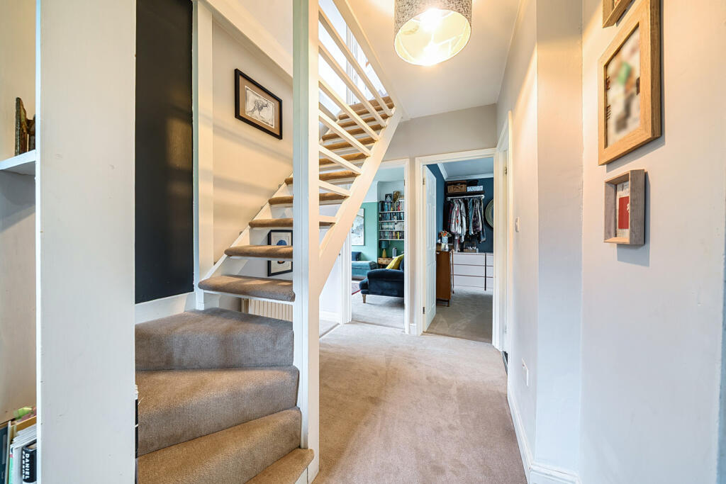 1368883-1-68f6561...