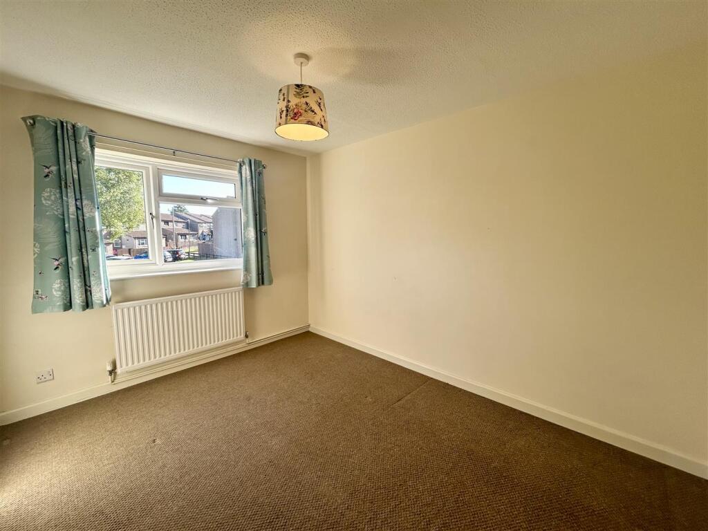 Bedroom 1.jpeg