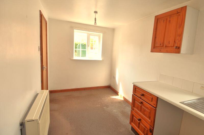 Kitchen/Dining Area