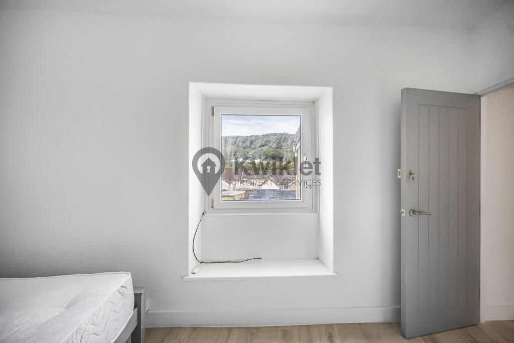 eZy Watermark_13-09-2025_07-28-39-1710pm.jpeg