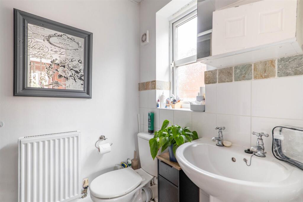 Master Bedroom Ensuite