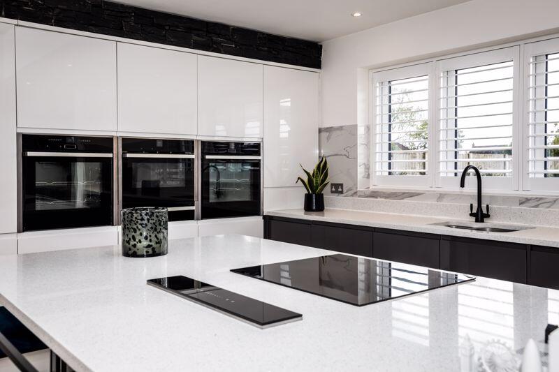 Kitchen Family Room