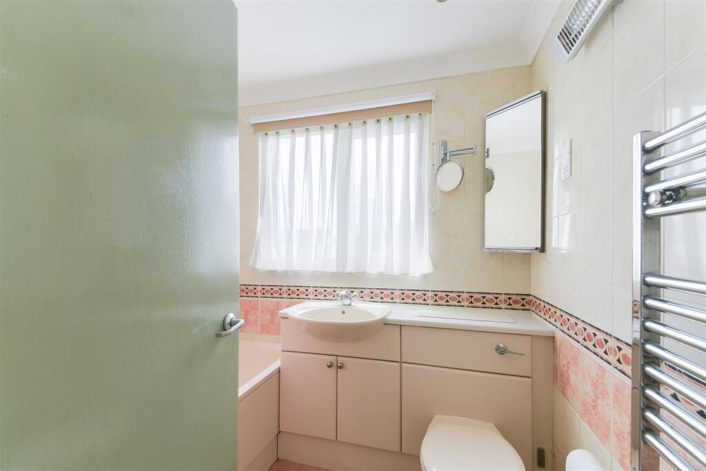 THE GABLES,16- (3).jpg