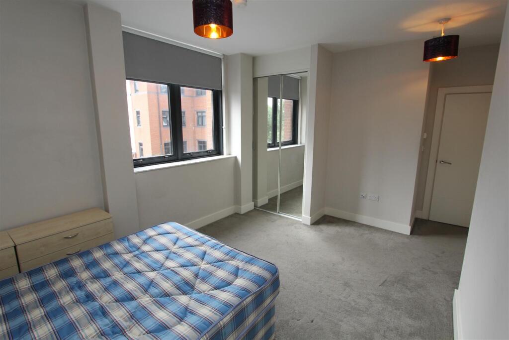 Bedroom1.JPG