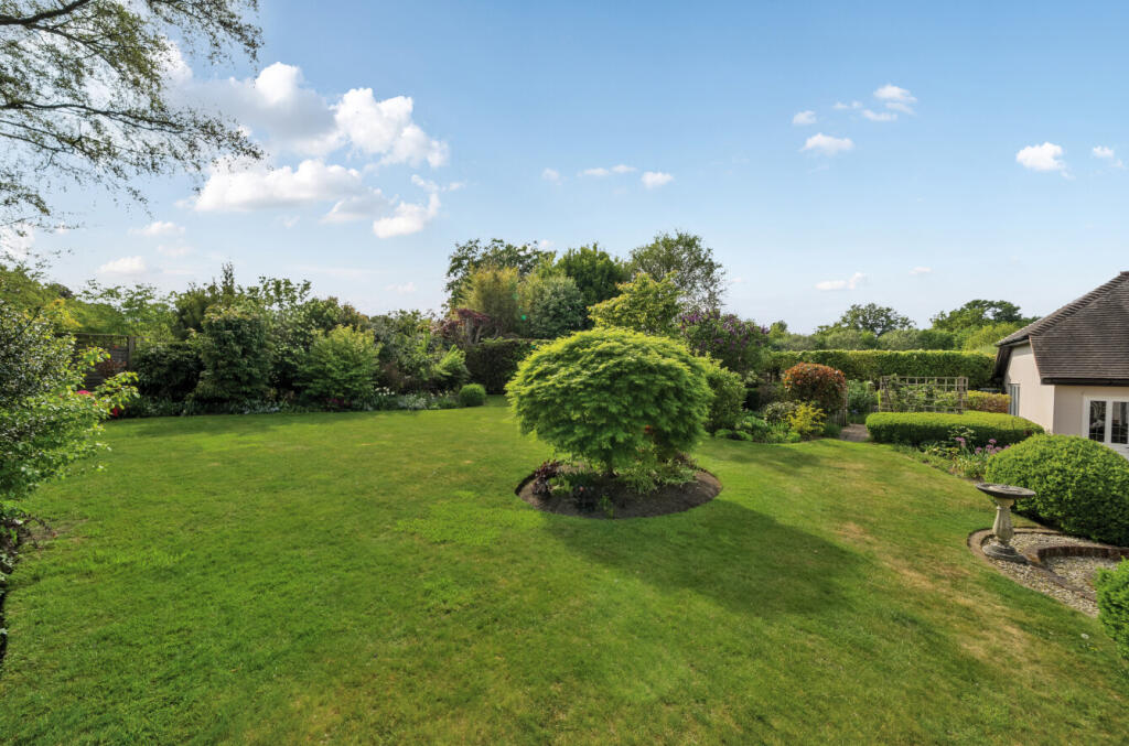 4-681509e049239-1...