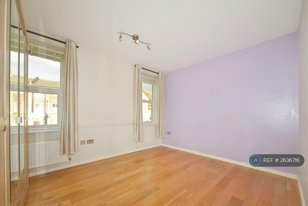 Double Bedroom 1