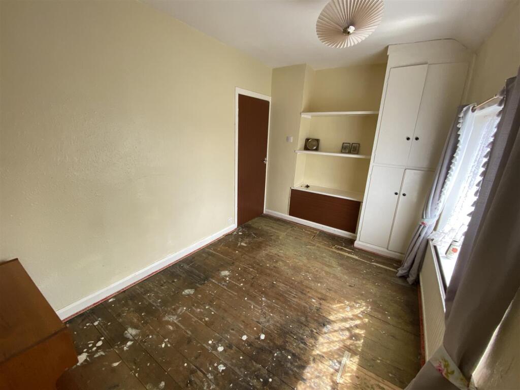 Bedroom no.2 rear double: