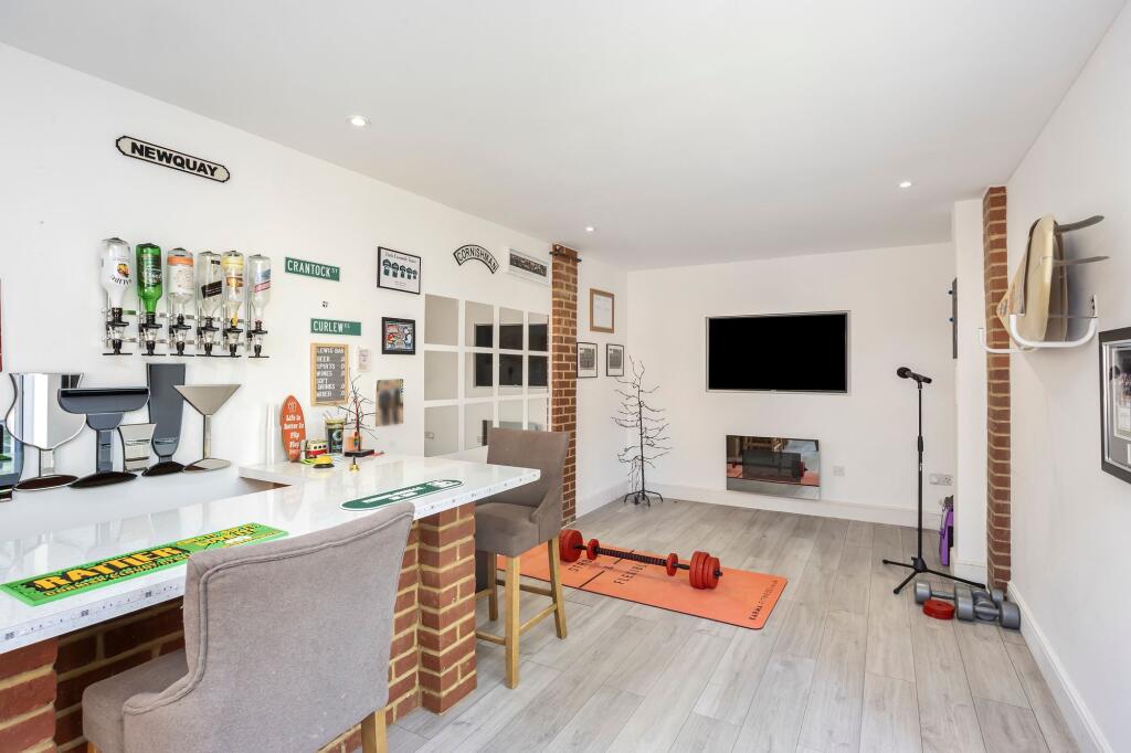 Kitchenette / Studio