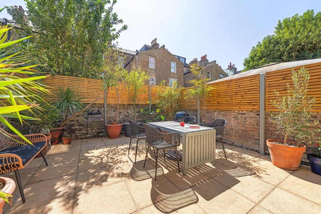 Garden (2).JPG