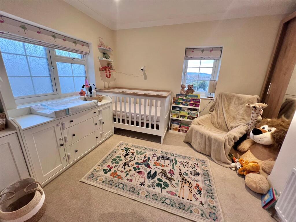 Bedroom 3a.jpg
