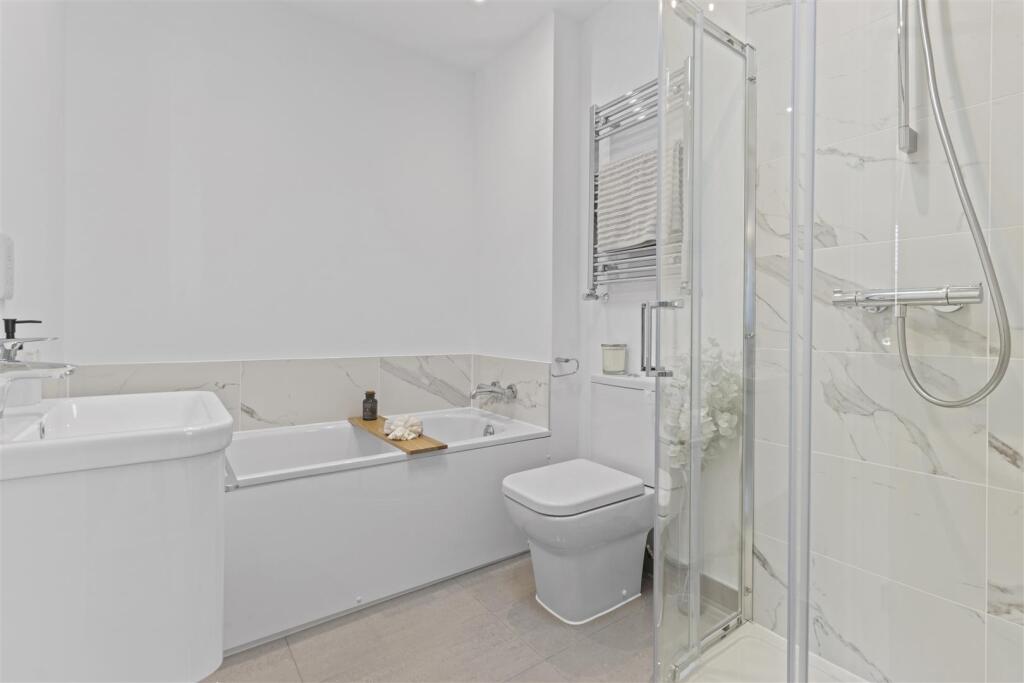 Main Bathroom