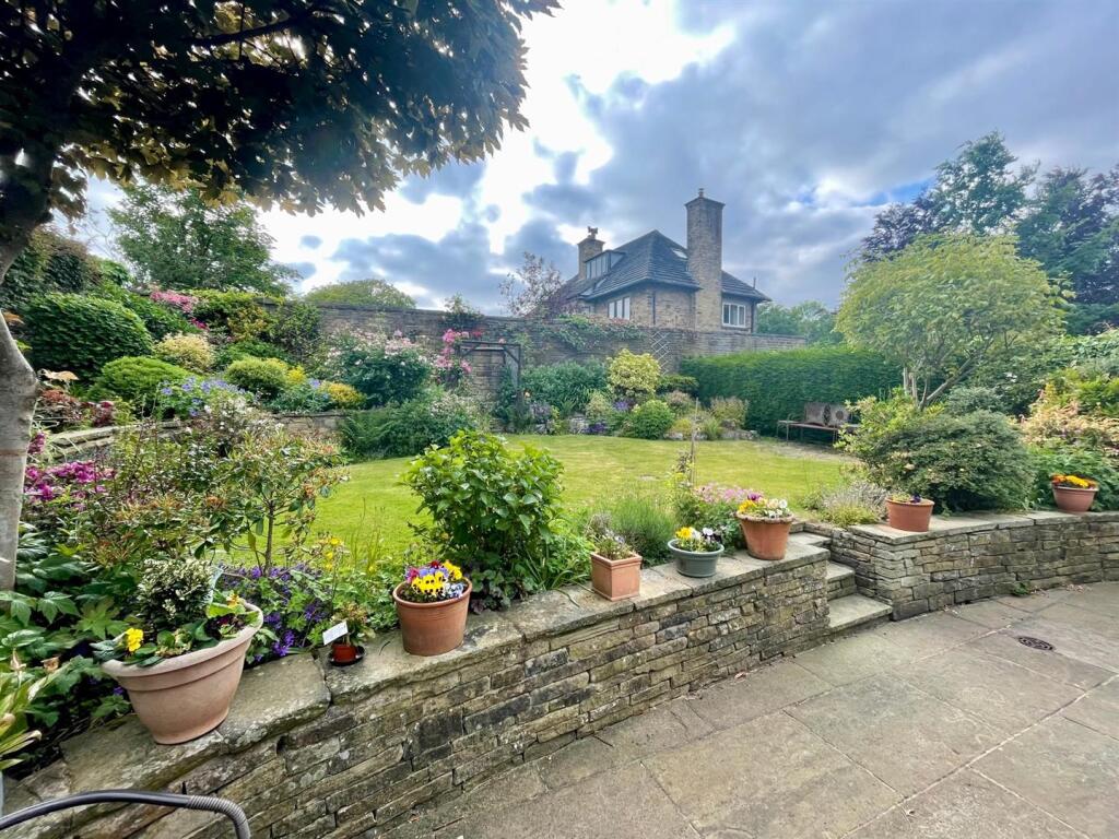 Garden 1.jpg