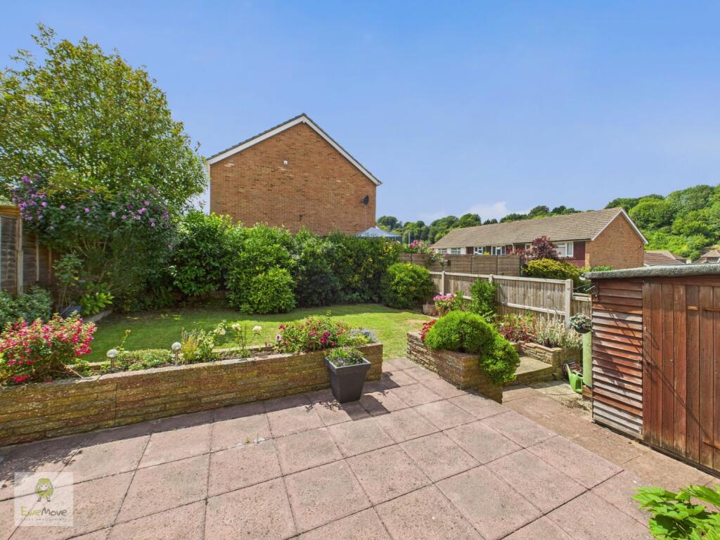 CAM02308G0-PR0160-STILL001