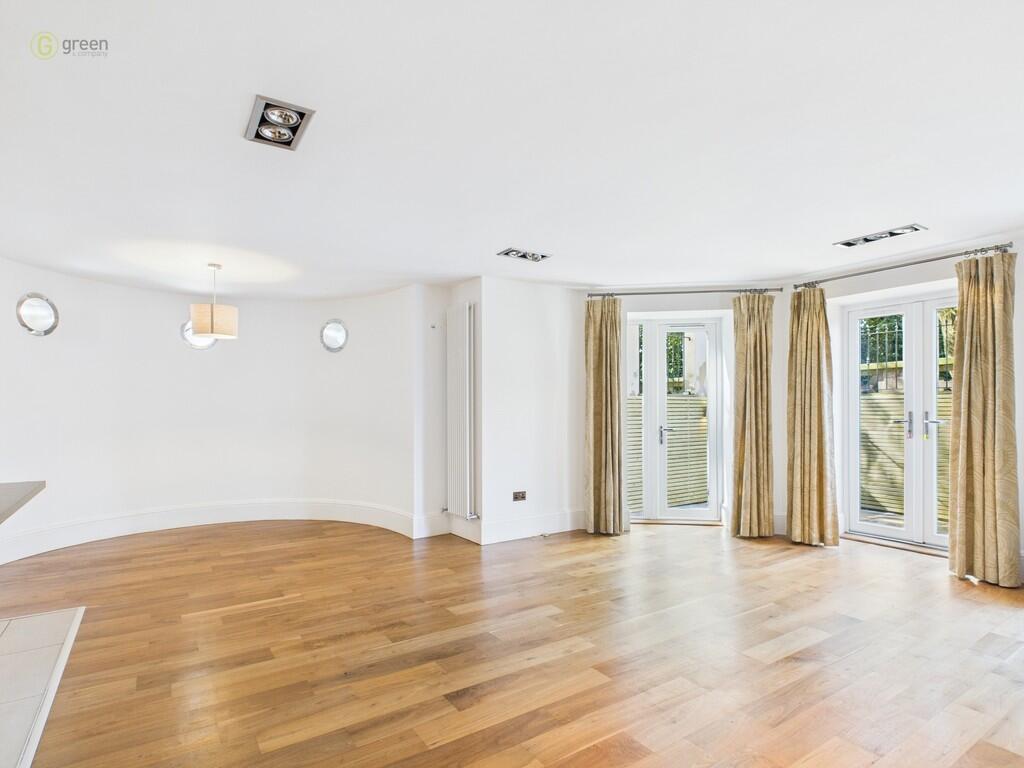 CAM03830G0-PR0132...