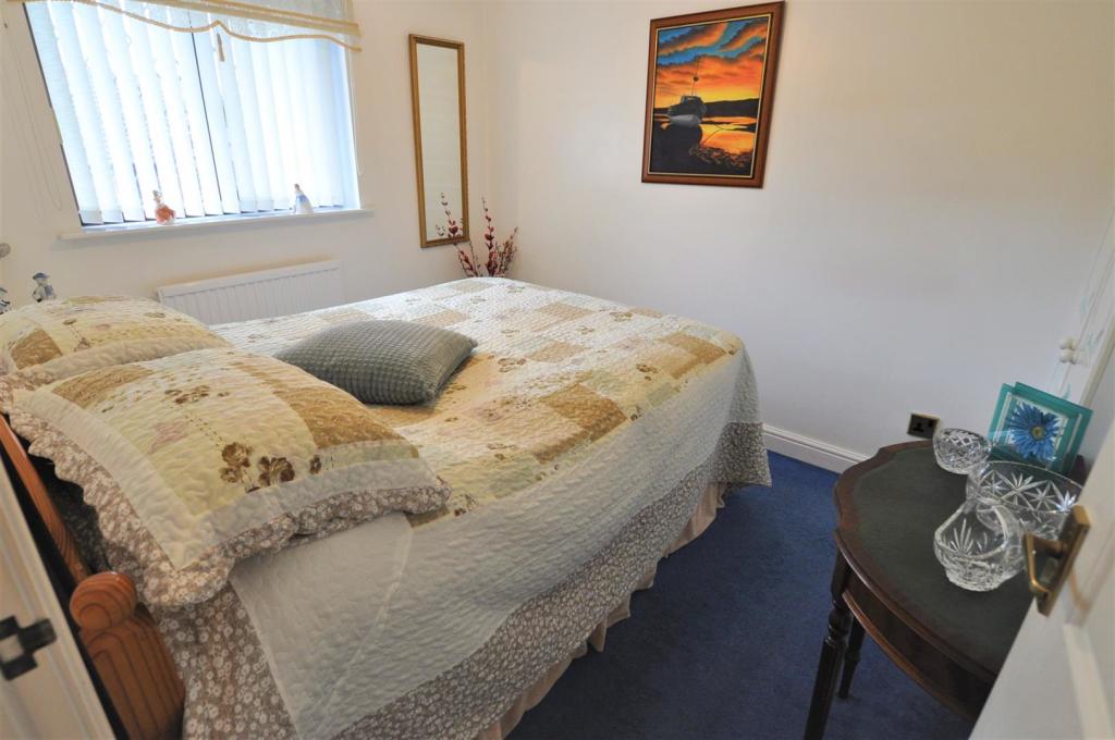 Bed1.JPG