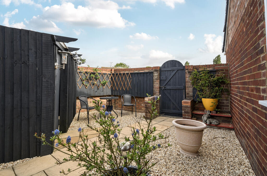 1298576-24-6838a6...