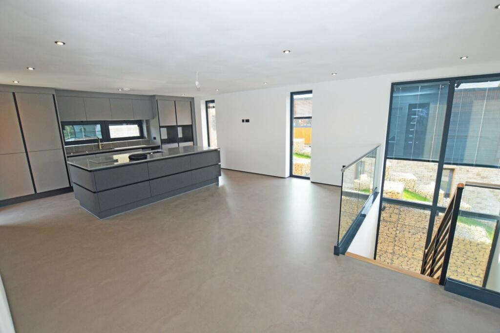 Open Plan Lounge &amp; Kitchen