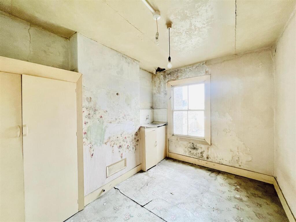 WhatsApp Image 2025-03-12 at 12.31.40 (1).jpeg