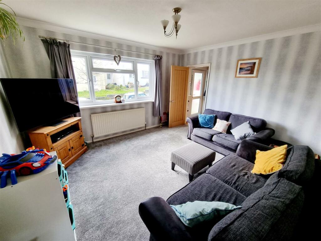 Sitting Room.jpg