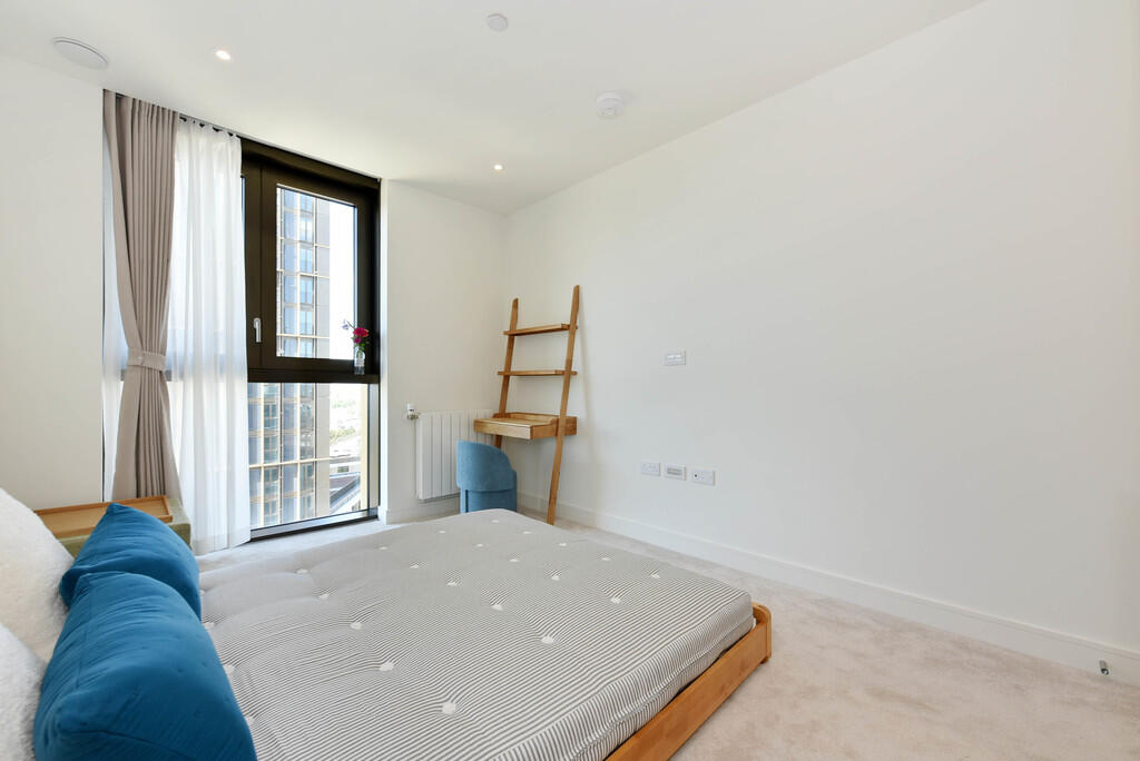 1407 Menara Point...