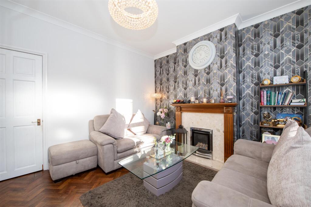 49 Hurcott Road - internal-9.JPG