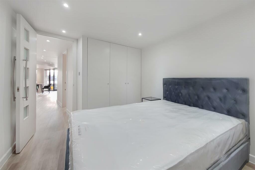 2_Bedroom-1.jpg
