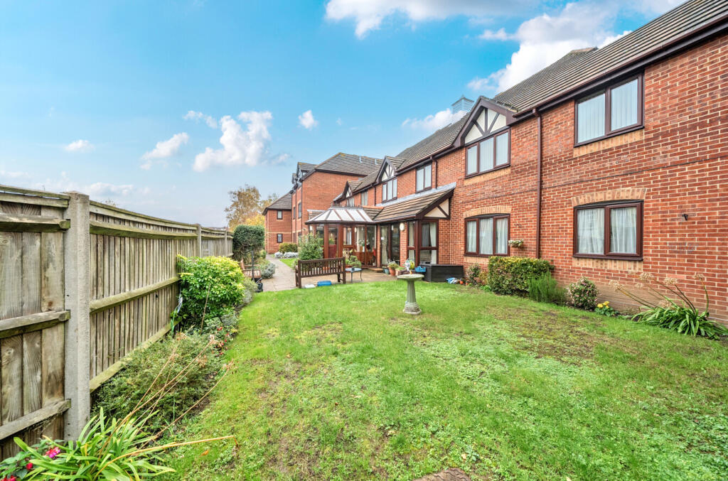 1371052-5-6908a03...